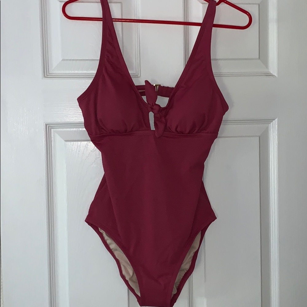 Women’s Size Medium One Piece Bathing Suit